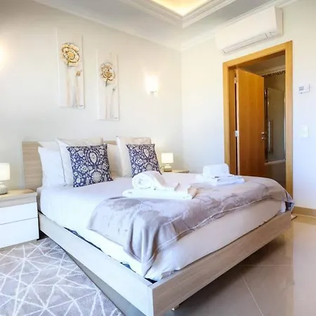 Luxury 4 Bedroom Villa - Boavista Golf Resort *